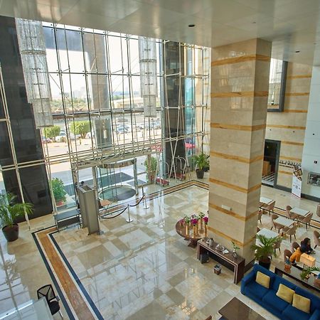 Millennium Hotel & Convention Centre Kuwait Kuwait City Екстер'єр фото Lobby of the hotel