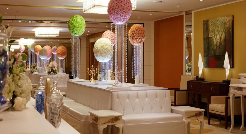 Millennium Hotel & Convention Centre Kuwait Kuwait City Екстер'єр фото The lobby of the hotel