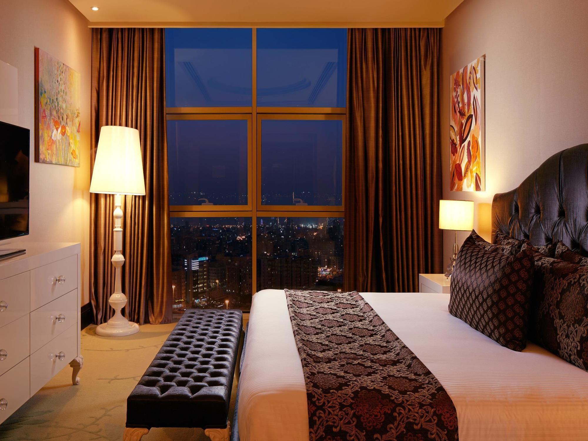 Millennium Hotel & Convention Centre Kuwait Kuwait City Екстер'єр фото A bedroom at the hotel