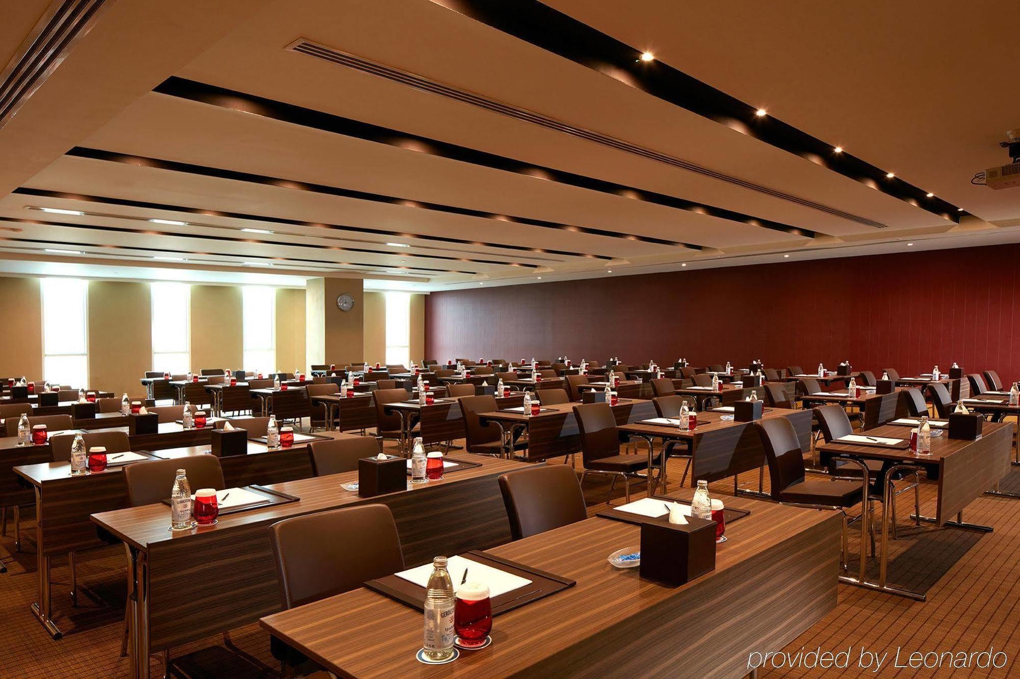 Millennium Hotel & Convention Centre Kuwait Kuwait City Екстер'єр фото The 2008 conference room